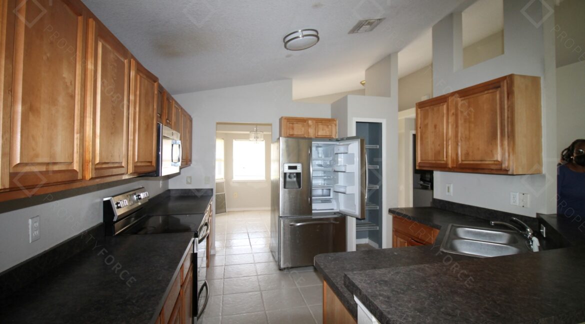 40042 Palm St Lady Lake, FL 32159 (30)