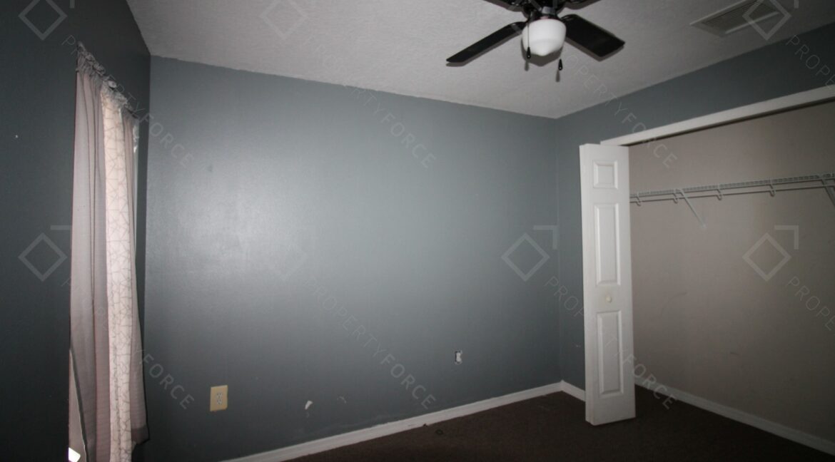 40042 Palm St Lady Lake, FL 32159 (52)