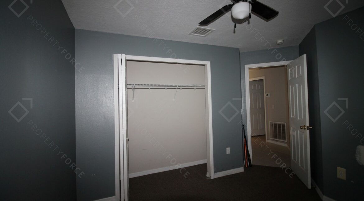 40042 Palm St Lady Lake, FL 32159 (53)