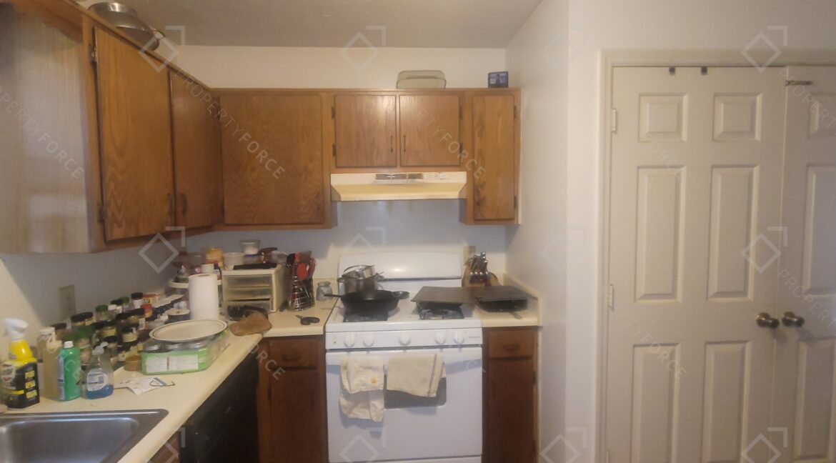 6429 Bedford Ln, Lithonia, GA 30058 (29)