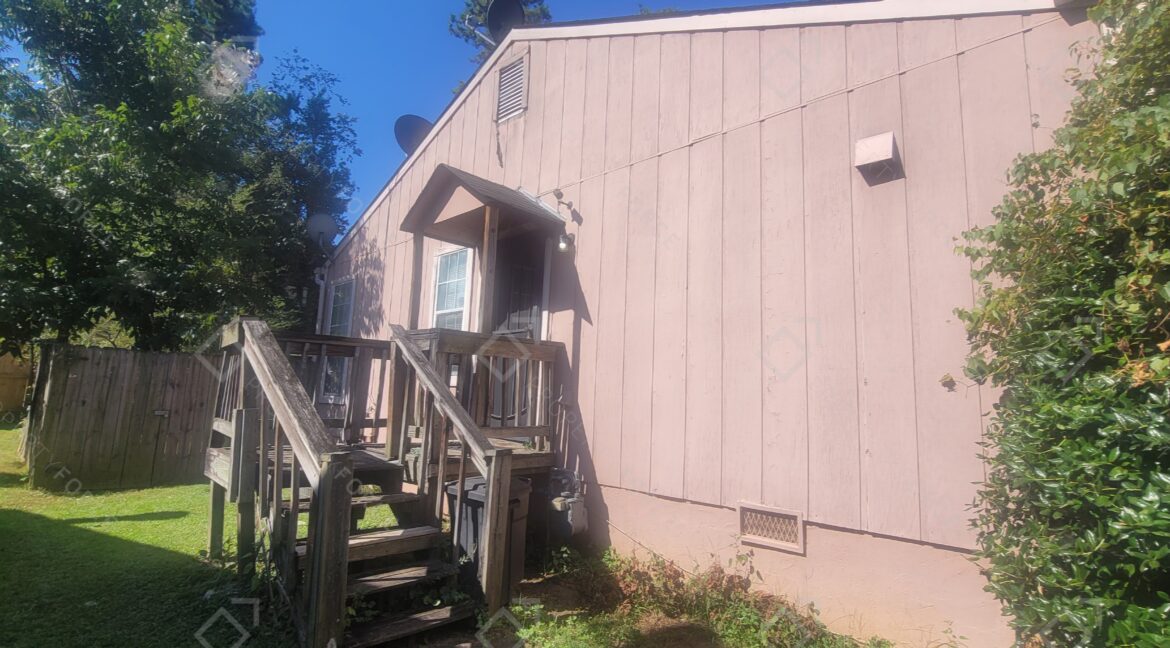 6429 Bedford Ln, Lithonia, GA 30058 (6)