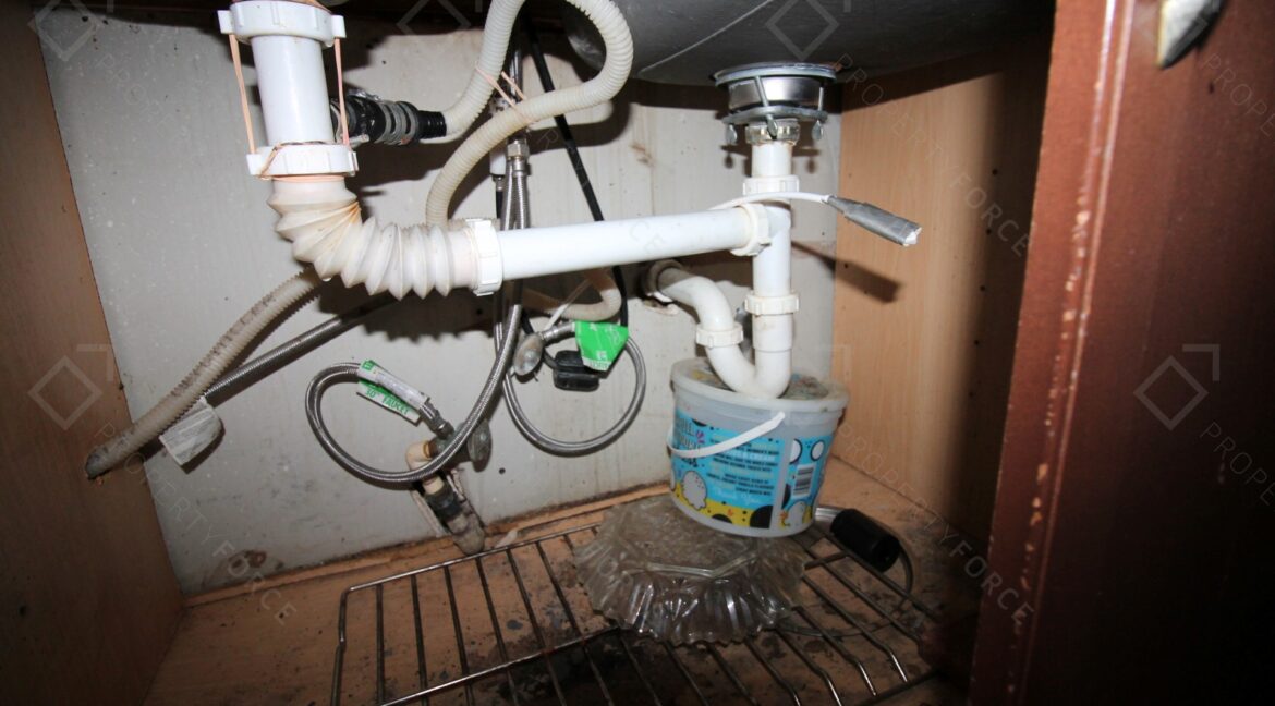 9315 N 16th St, Tampa, FL 33612 (35)