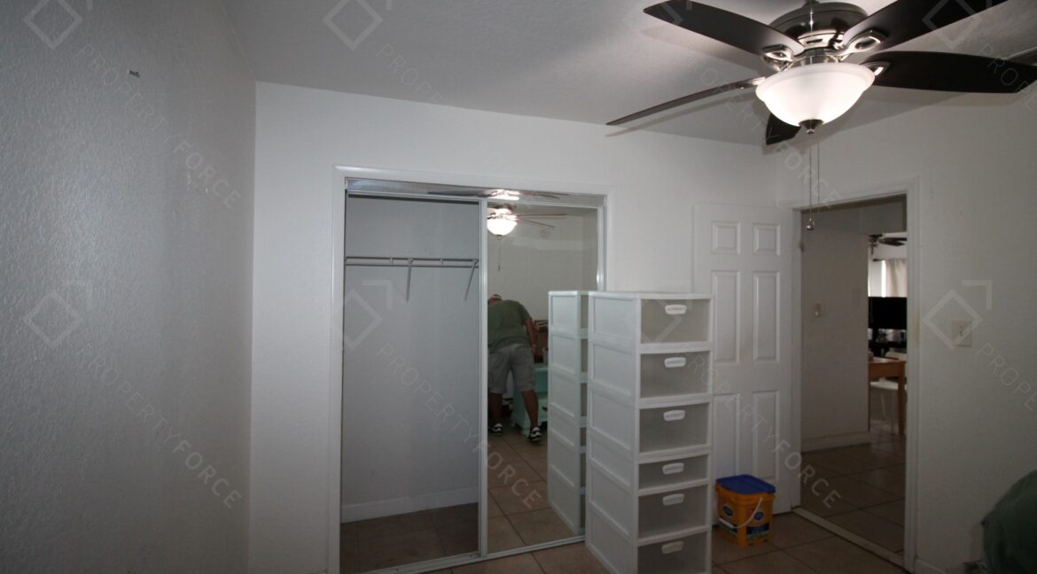 9315 N 16th St, Tampa, FL 33612 (45)