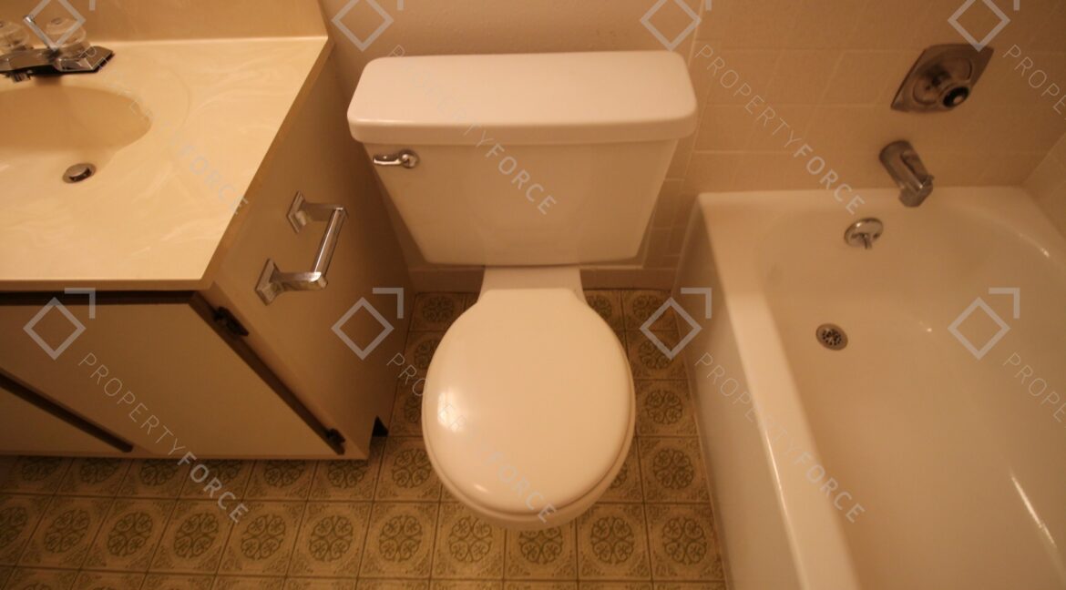 513 Fairways Cir #B, Ocala, FL 34472 (17)