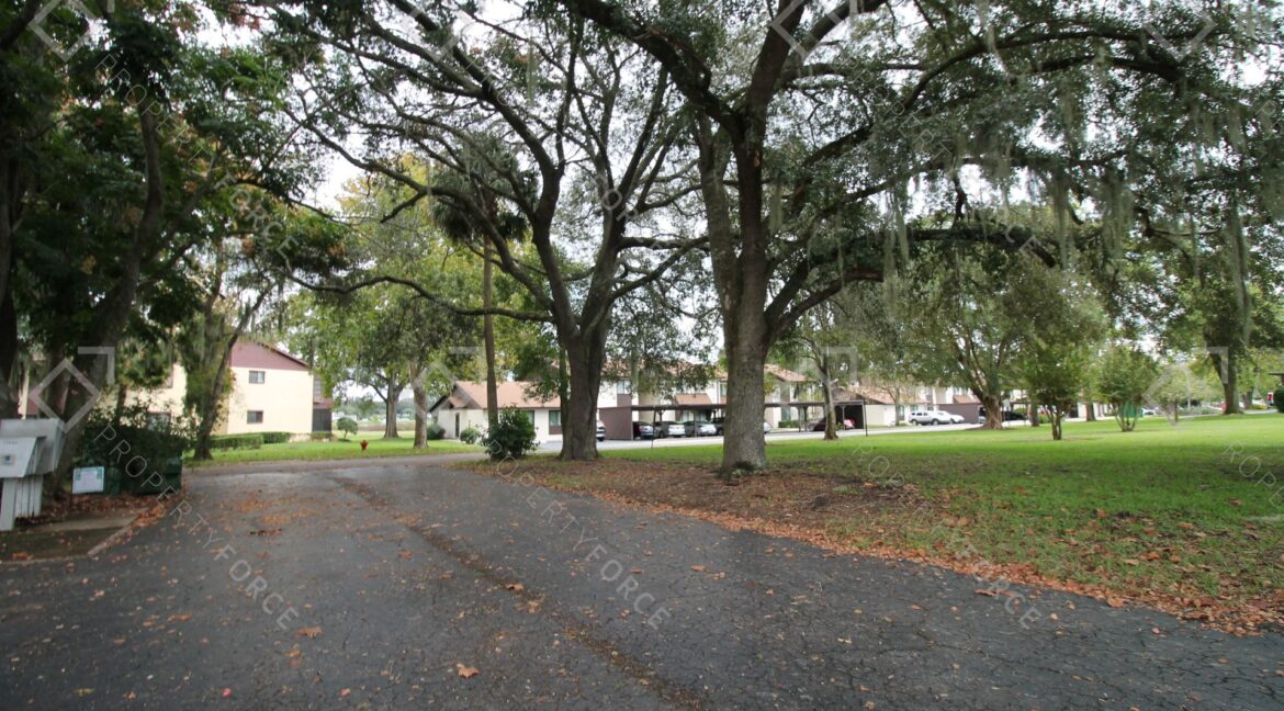 513 Fairways Cir #B, Ocala, FL 34472 (39)