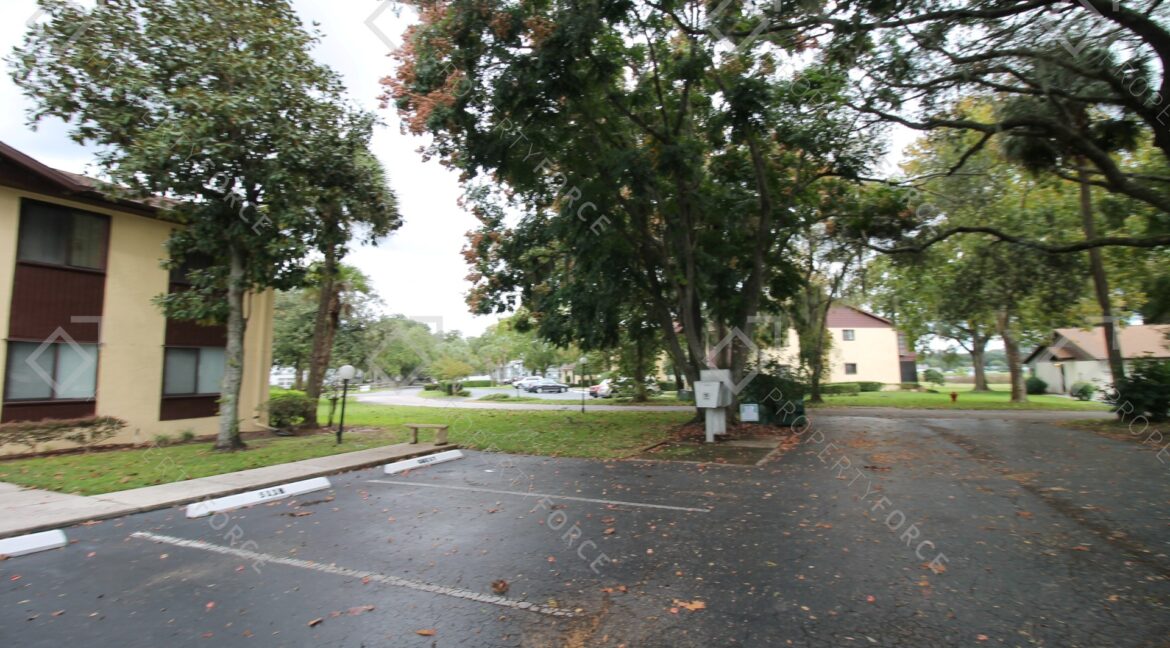 513 Fairways Cir #B, Ocala, FL 34472 (40)