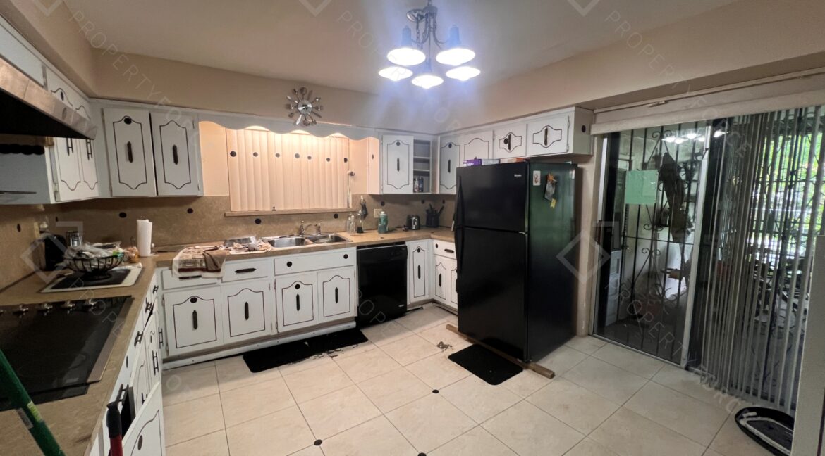 Photo Oct 03 2025, 10 45 45