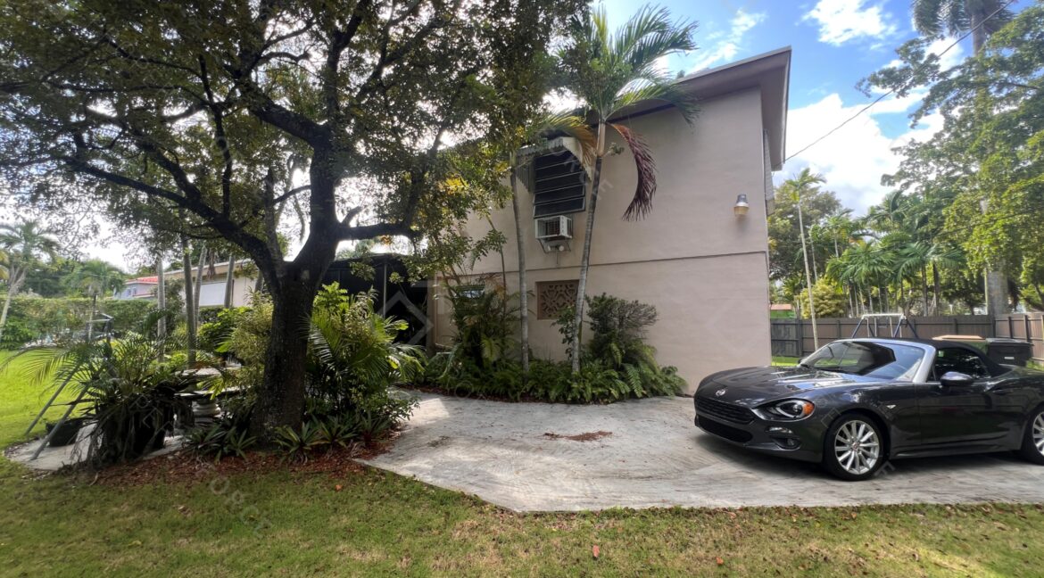 Photo Oct 03 2025, 10 55 32