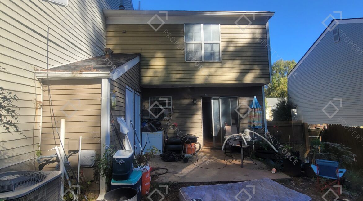 2920 Aspen Woods Entry Atlanta, GA 30360 (23)