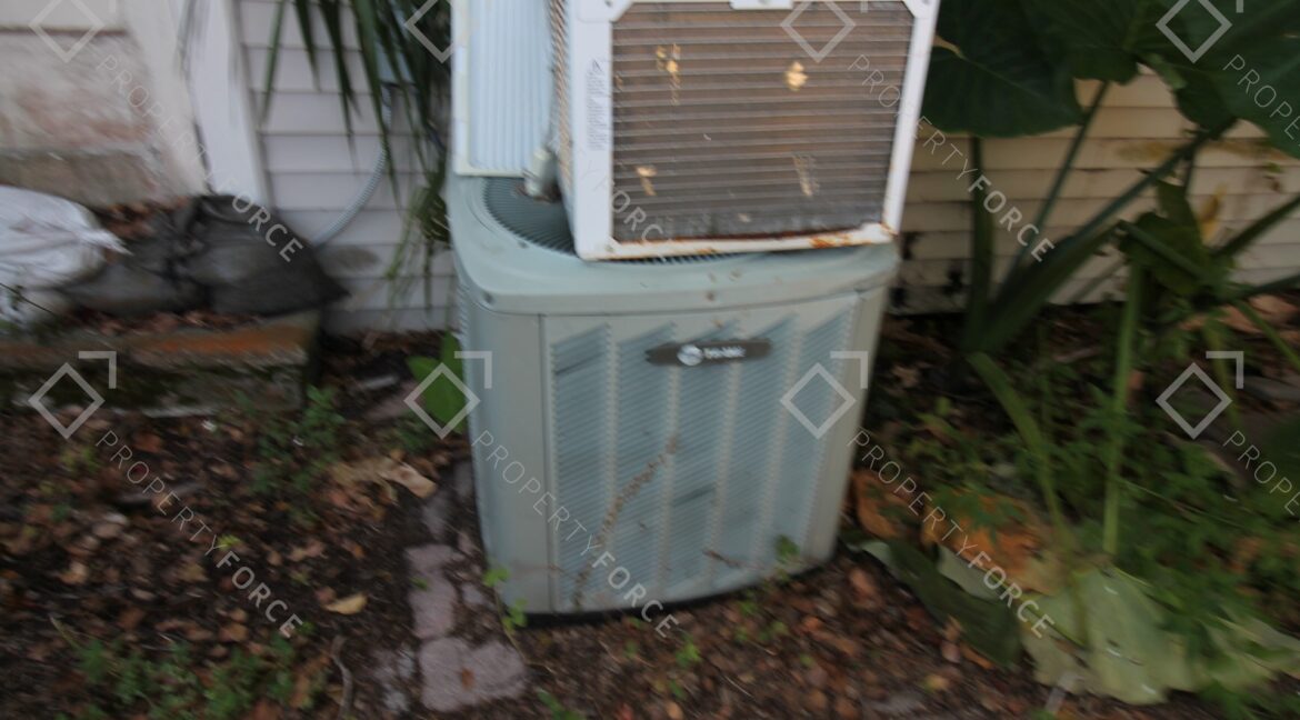 6425 S Richard Ave, Tampa, FL 33616 (11)