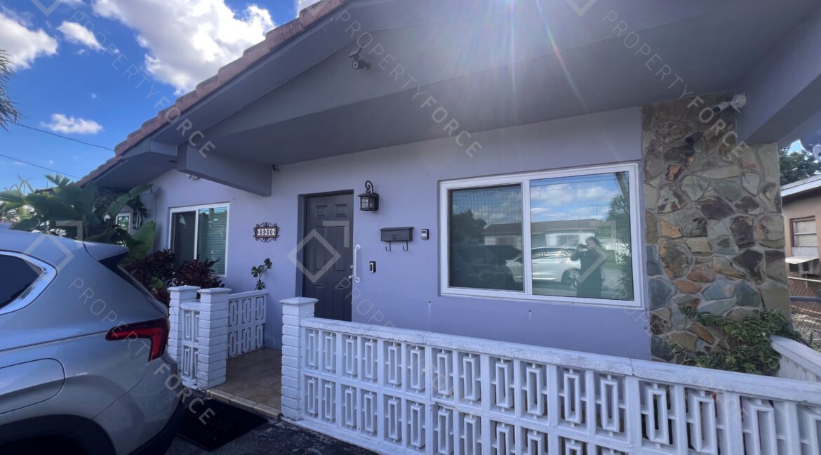 Photo Nov 15 2025, 11 41 30