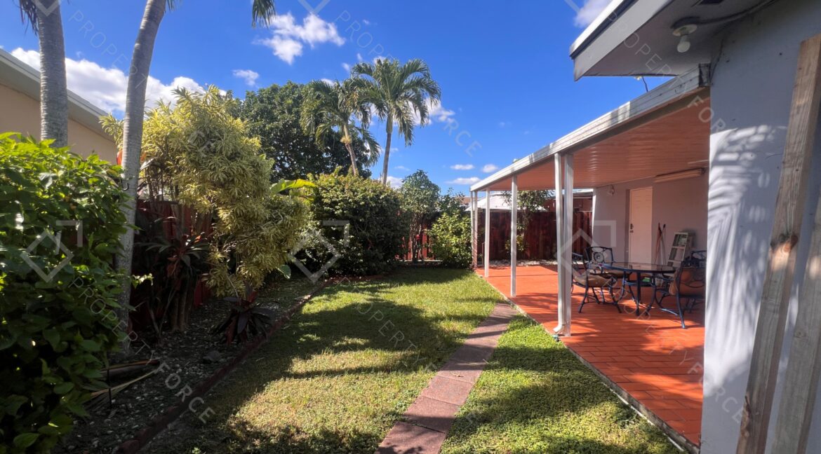 Photo Nov 15 2025, 11 42 51