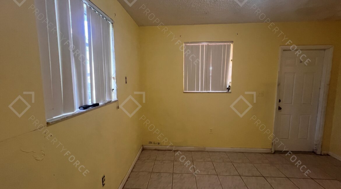 Photo Nov 15 2025, 11 50 52