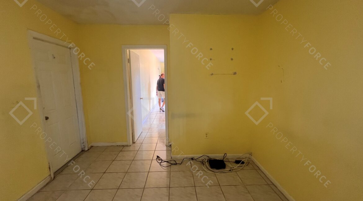 Photo Nov 15 2025, 11 50 57