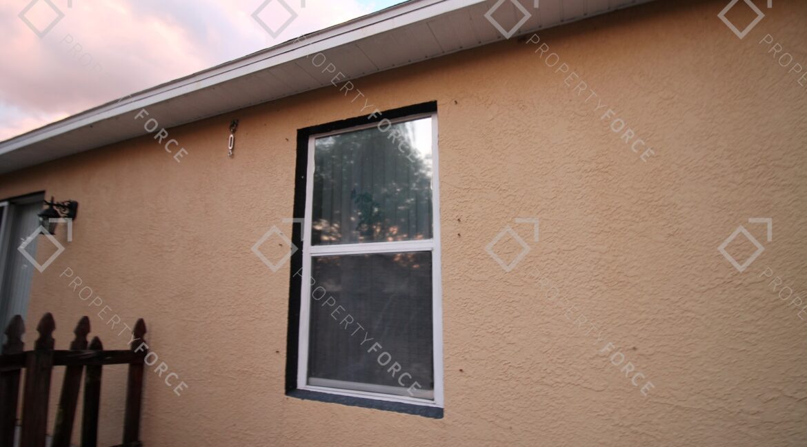 307 Plumtree Ave Spring Hill, FL 34606 (16)