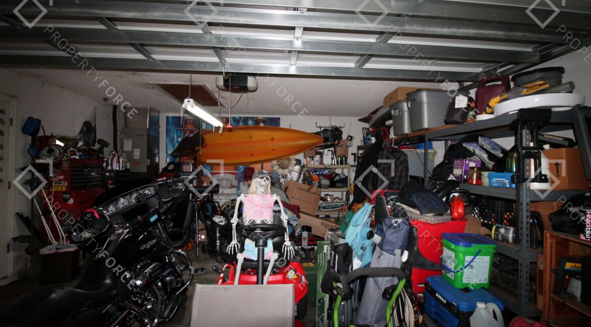 307 Plumtree Ave Spring Hill, FL 34606 (19)