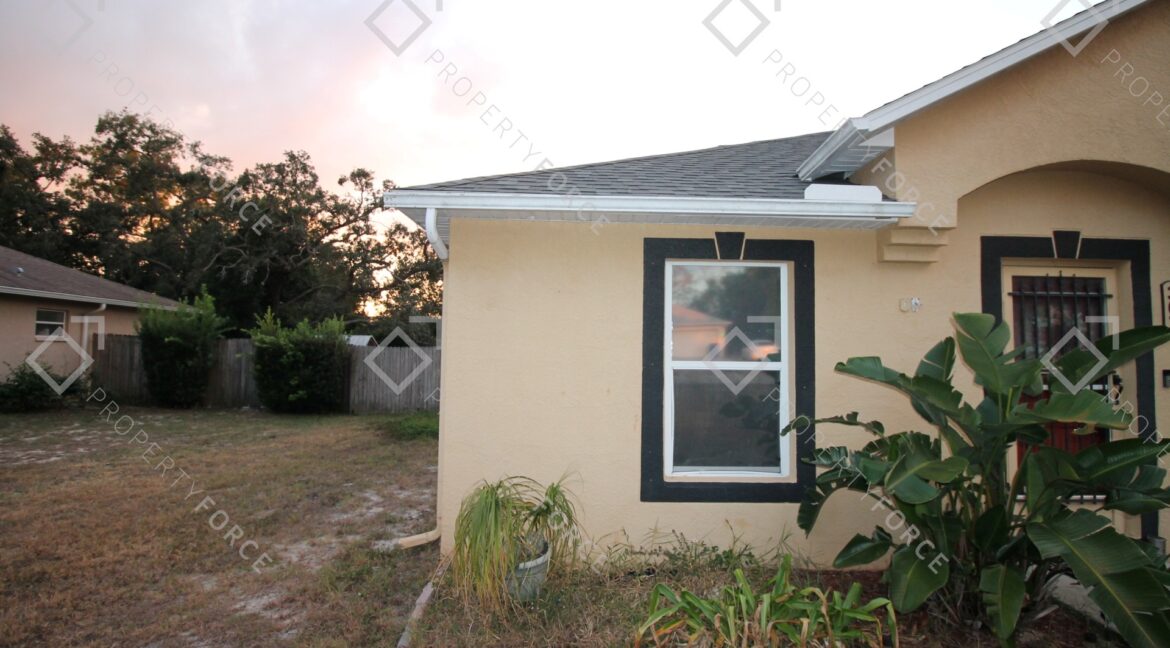 307 Plumtree Ave Spring Hill, FL 34606 (2)