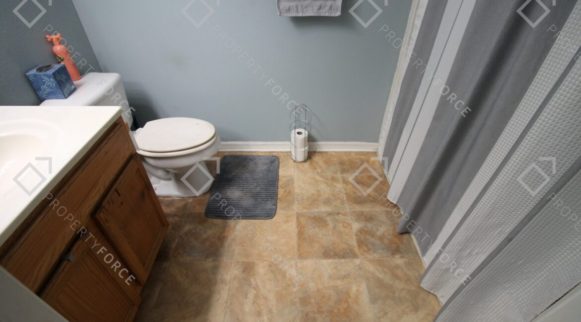 307 Plumtree Ave Spring Hill, FL 34606 (37)