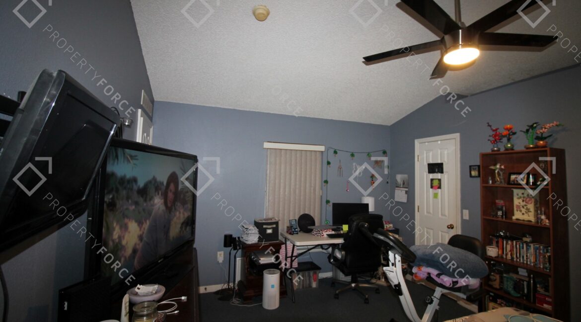 307 Plumtree Ave Spring Hill, FL 34606 (47)