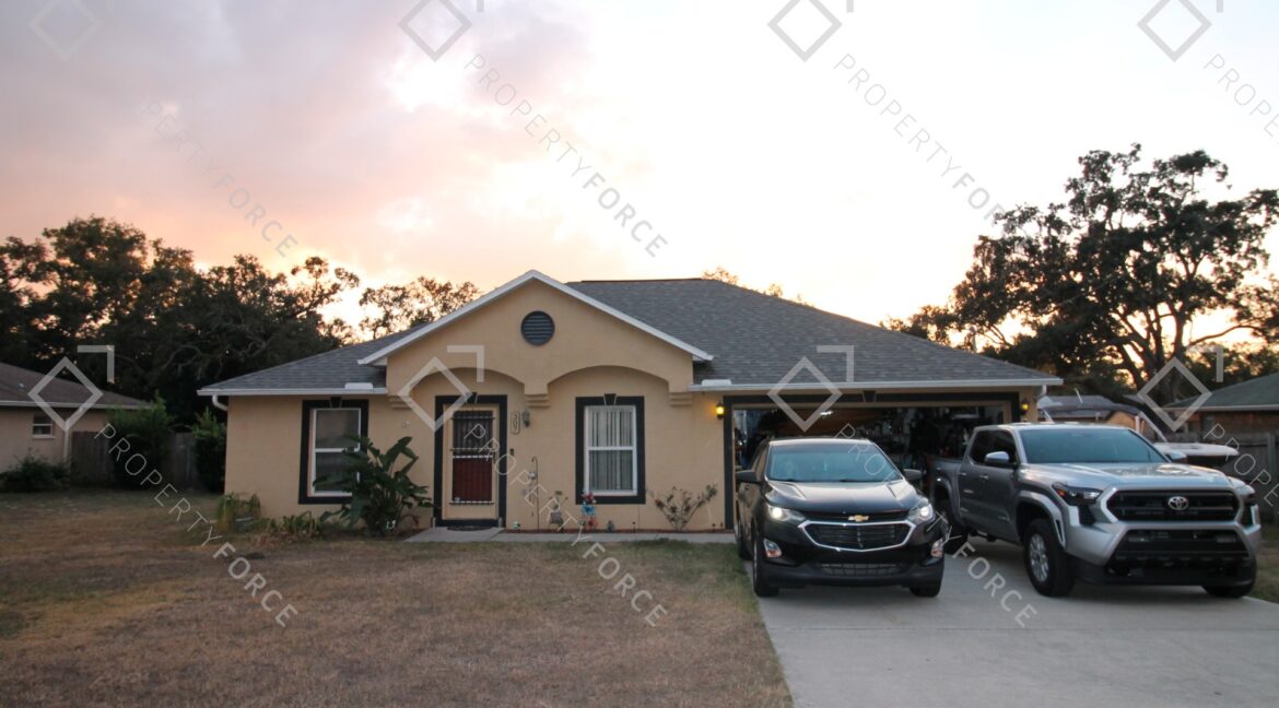 307 Plumtree Ave Spring Hill, FL 34606 (59)