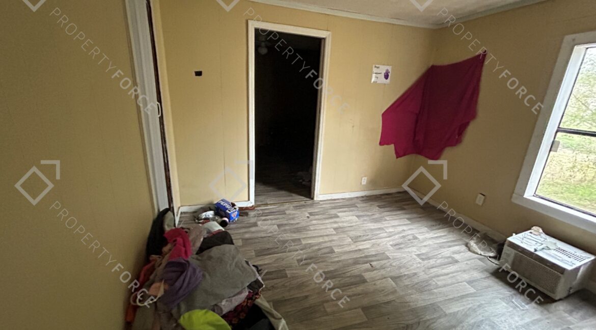 165 Malaga St NE Pelham GA 31779 (27)