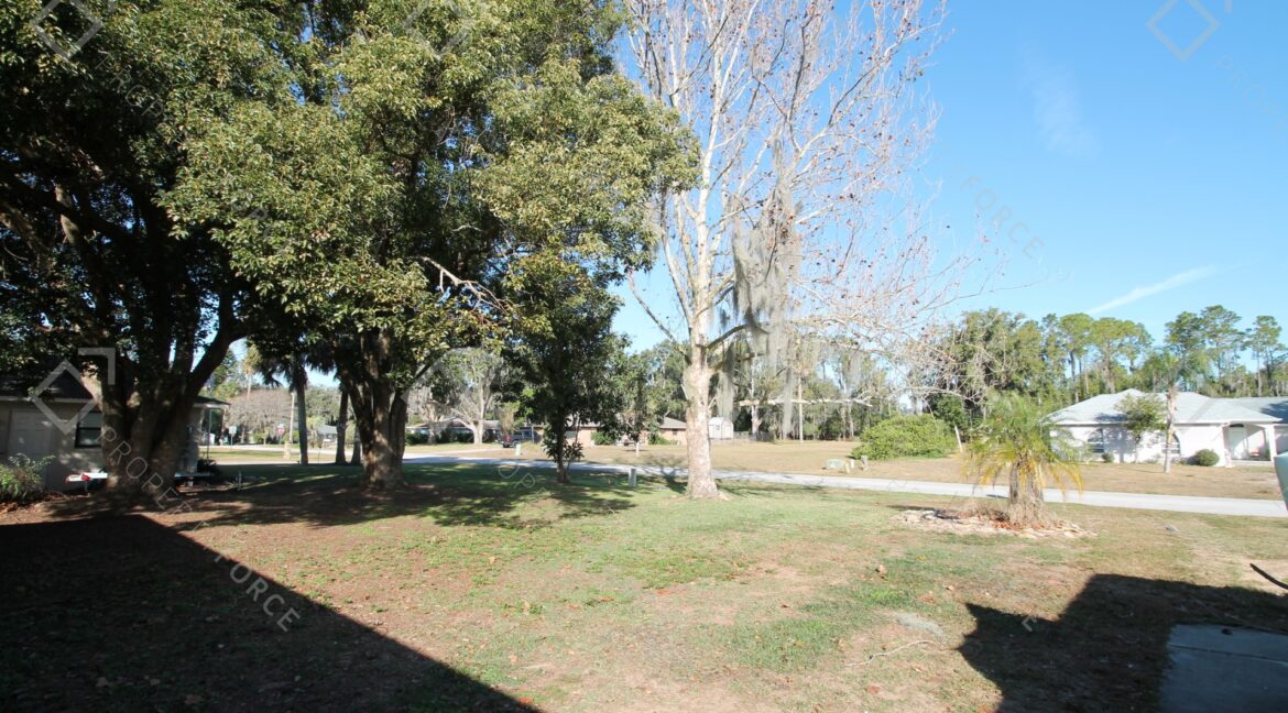 5115 Mockingbird Ln Fruitland Park, FL 34731 (80)