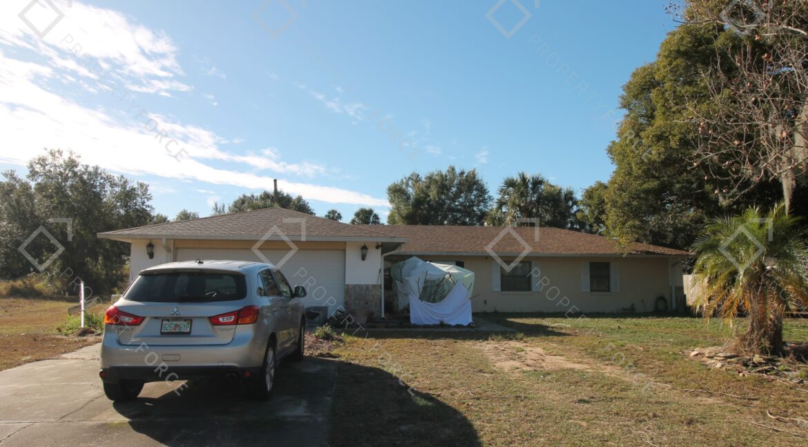 5115 Mockingbird Ln Fruitland Park, FL 34731 (81)