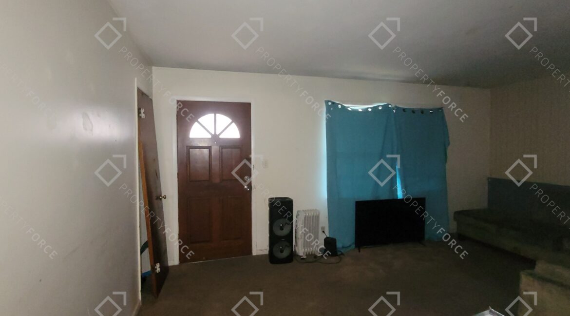 5370 Longmeadow Ln Atlanta, GA 30349 (11)