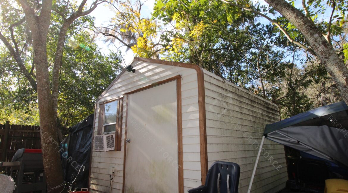 9260 Lake Dr, New Port Richey, FL 34654 (20)