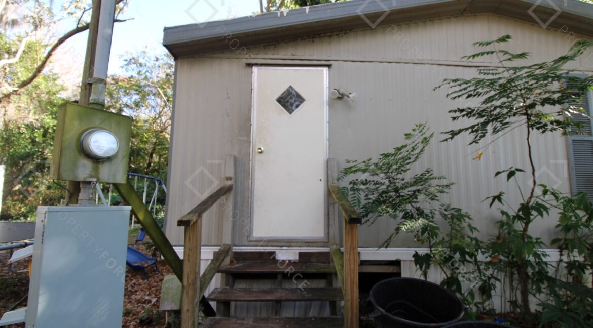 9260 Lake Dr, New Port Richey, FL 34654 (5)