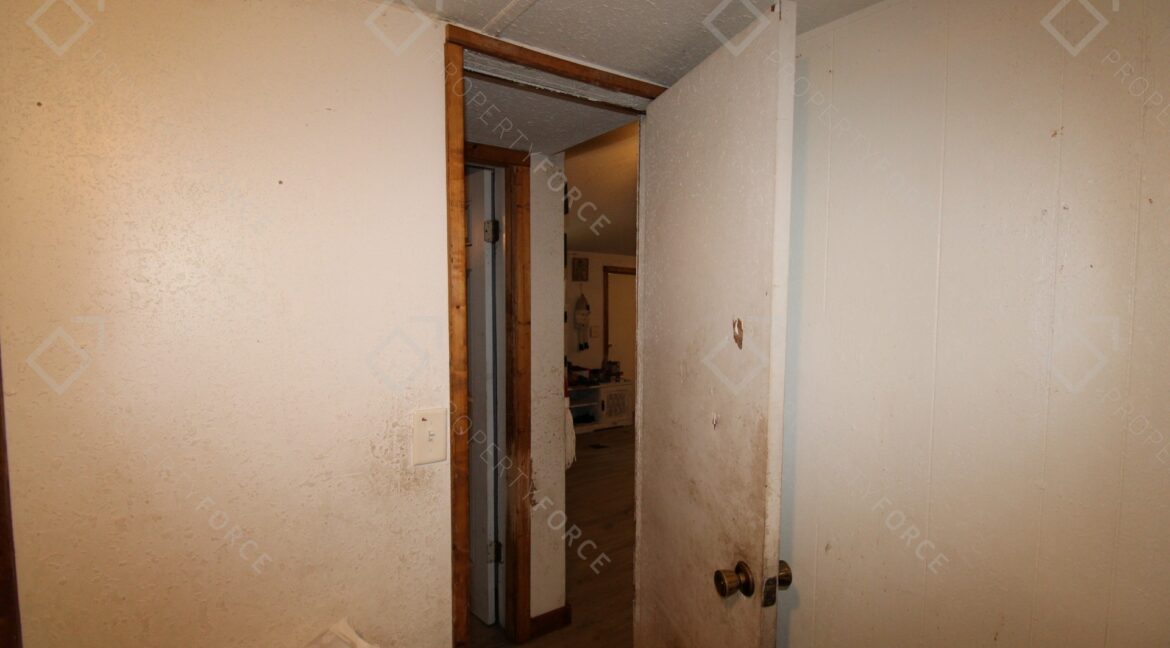 9260 Lake Dr, New Port Richey, FL 34654 (59)