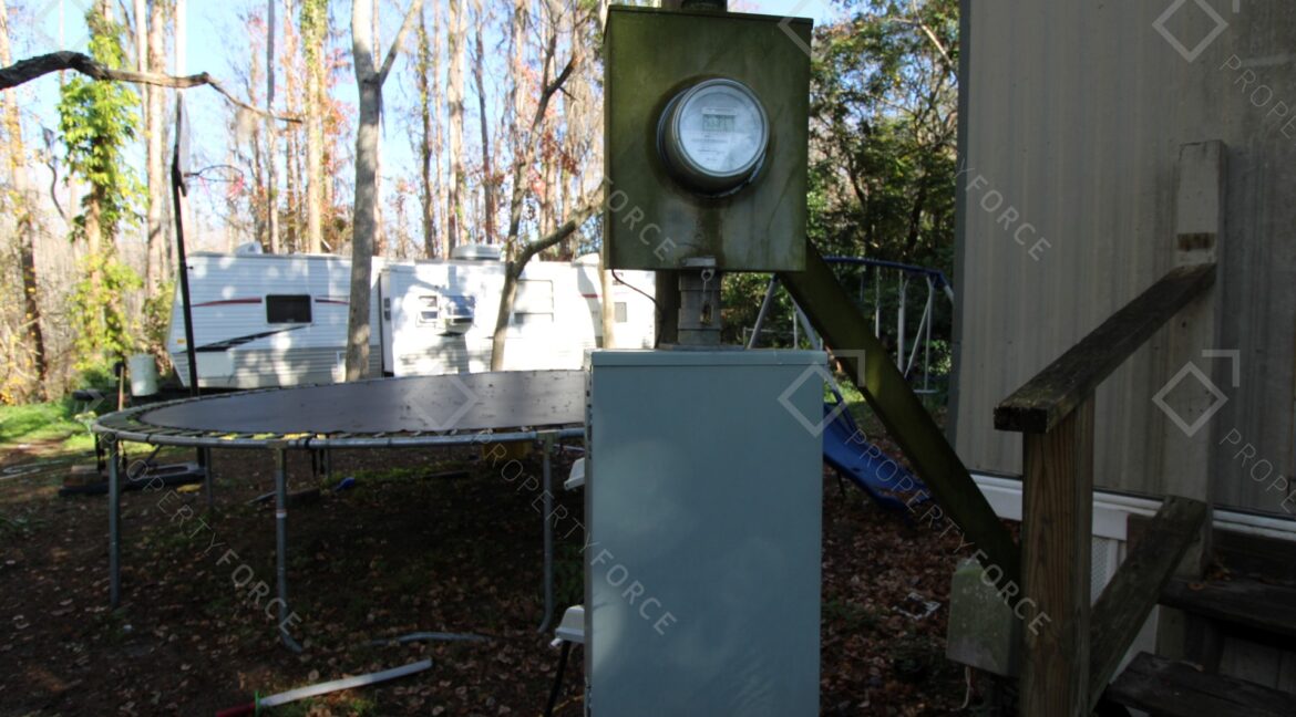 9260 Lake Dr, New Port Richey, FL 34654 (6)