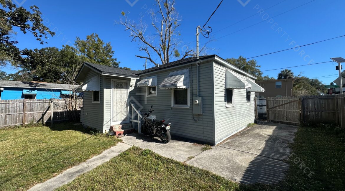 Photo Jan 01 2026, 11 48 52 AM