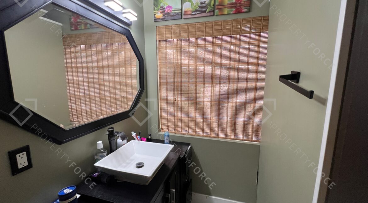 Photo Jan 21 2026, 11 48 09