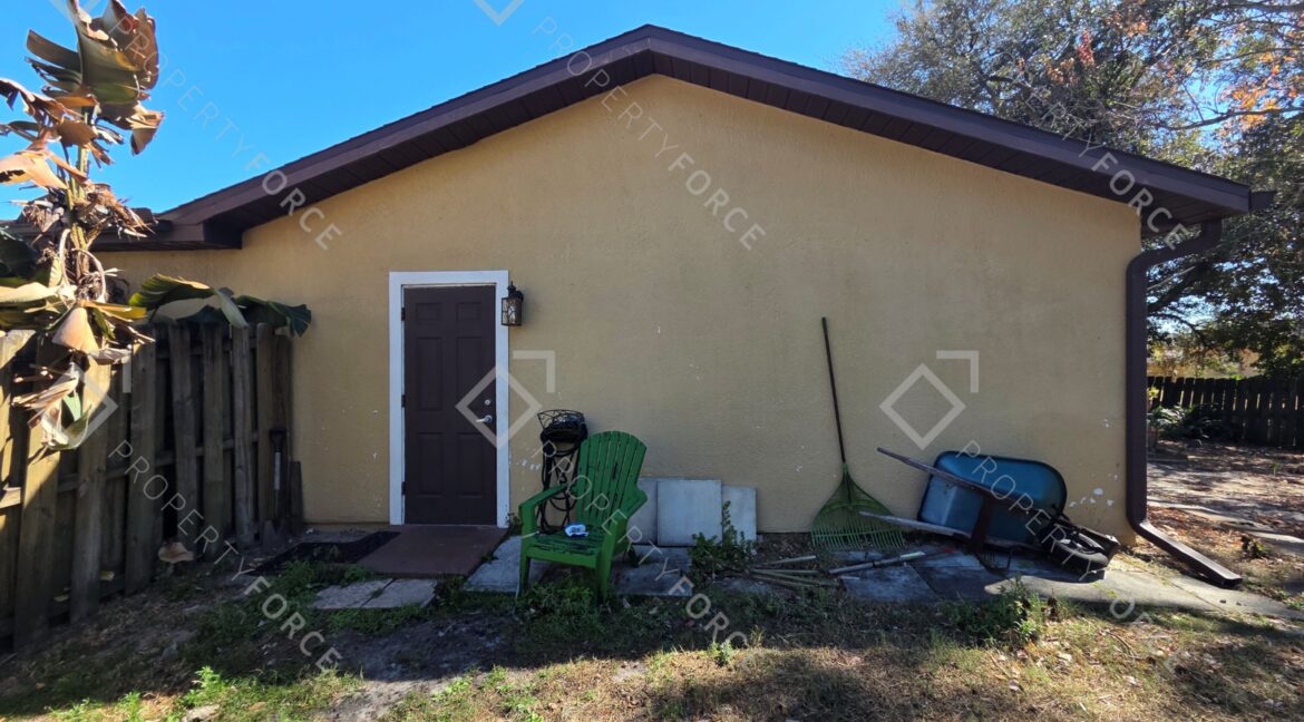 1582 Giles St Nw, Palm Bay, FL 32907 (15)
