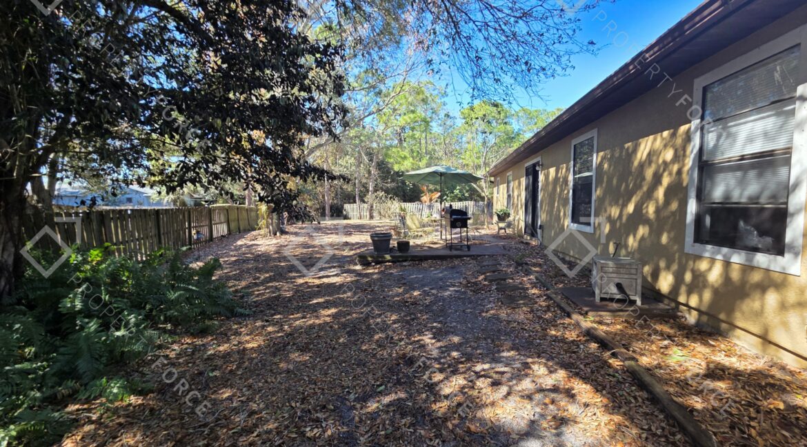 1582 Giles St Nw, Palm Bay, FL 32907 (25)