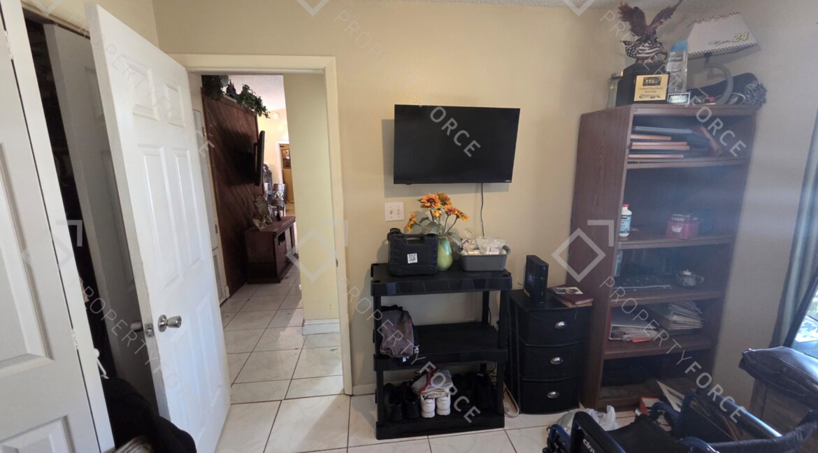 1582 Giles St Nw, Palm Bay, FL 32907 (50)