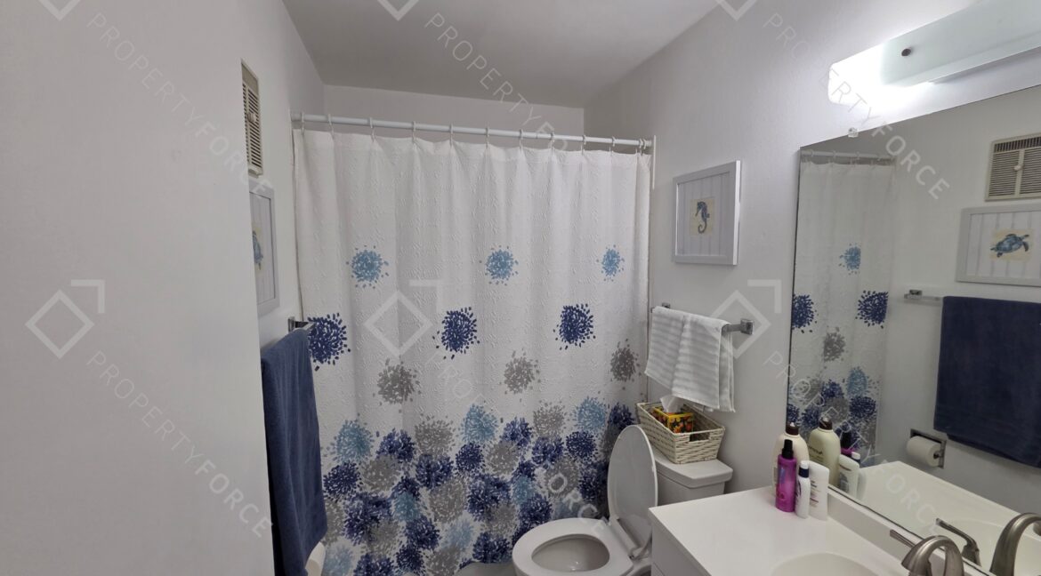 1960 Westminster Cir #2 Vero Beach, FL 32966 (18)