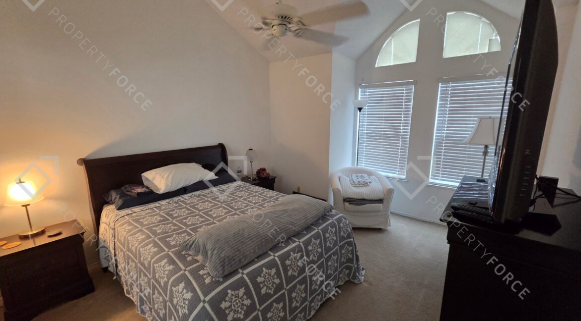 1960 Westminster Cir #2 Vero Beach, FL 32966 (24)