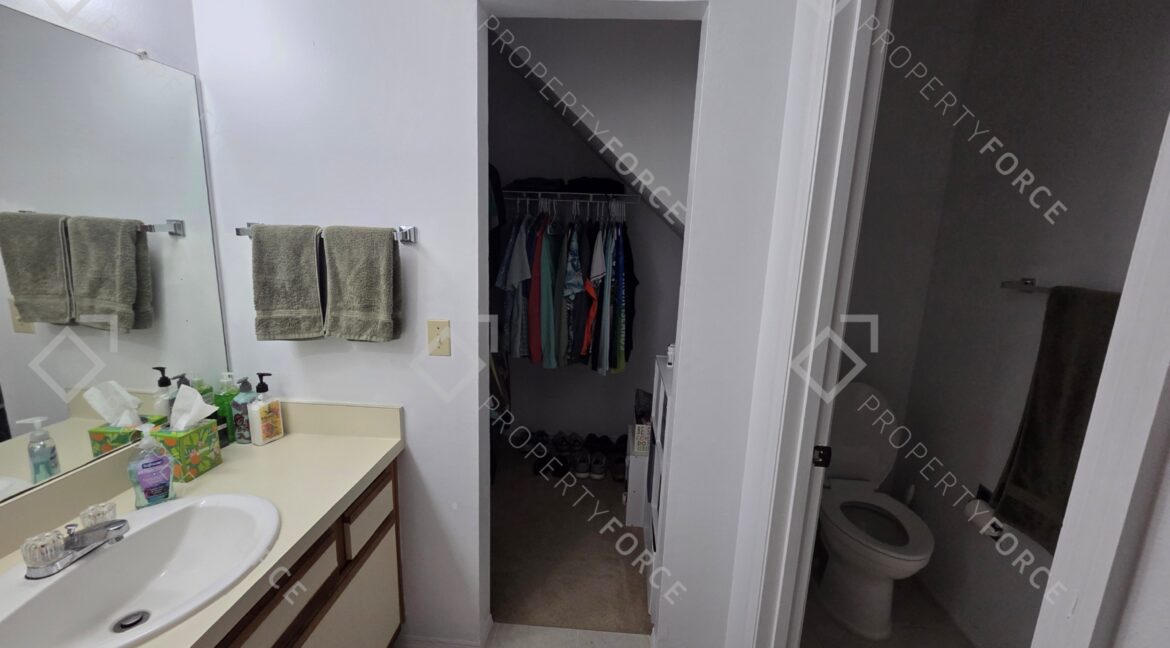 1960 Westminster Cir #2 Vero Beach, FL 32966 (27)