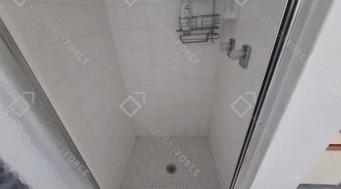 1960 Westminster Cir #2 Vero Beach, FL 32966 (45)