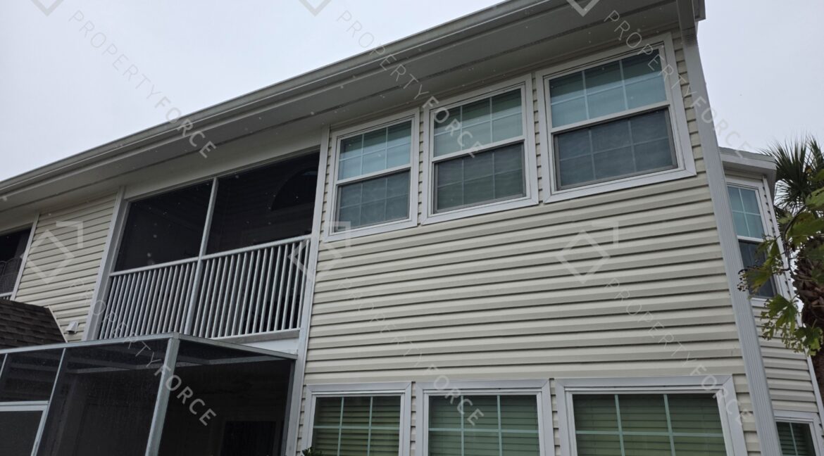 1960 Westminster Cir #2 Vero Beach, FL 32966 (5)