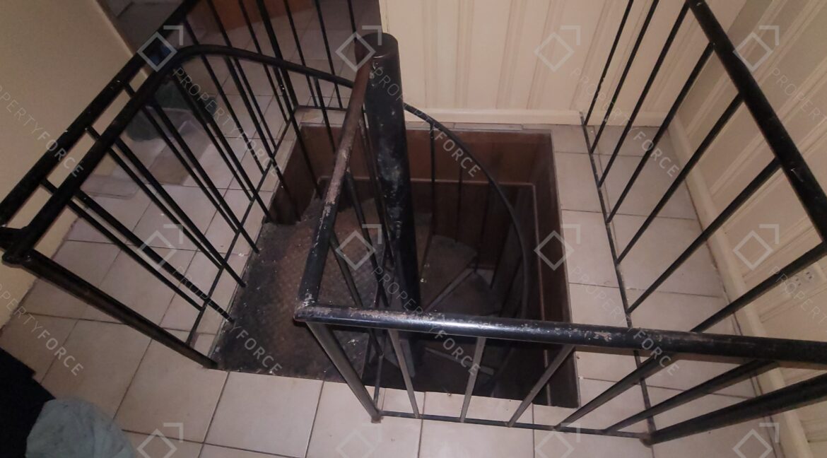 2238 Douglas Drive, East Point, GA, 30344 (56)