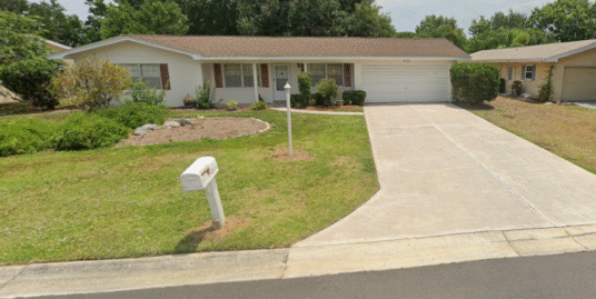 2730 Kingswood Dr Sebring, FL 33870