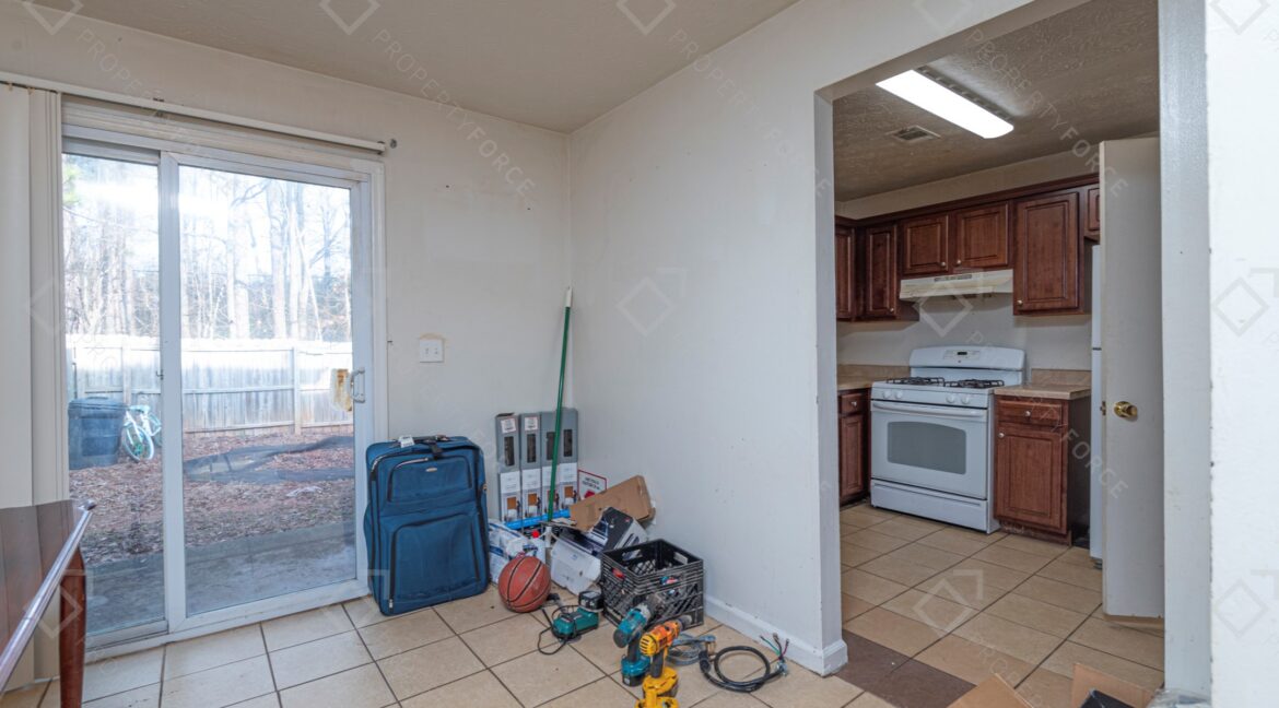 991 Hickory Bend Road, Atlanta, GA 30349 (37)