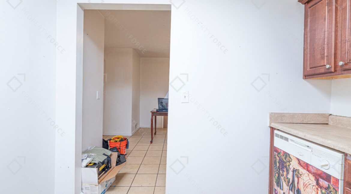 991 Hickory Bend Road, Atlanta, GA 30349 (40)