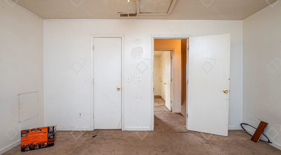 991 Hickory Bend Road, Atlanta, GA 30349 (80)