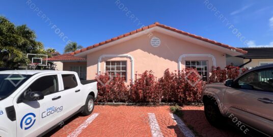 13871 SW 14th St Miami, FL 33184