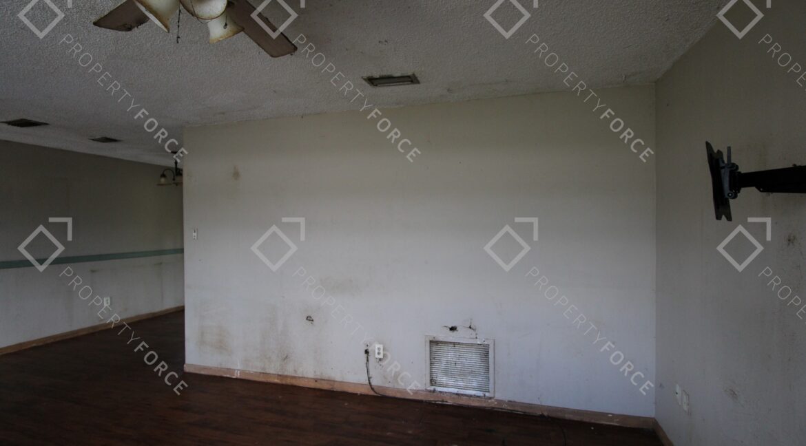 12390 Elgin Blvd, Spring Hill, FL 34609 (16)