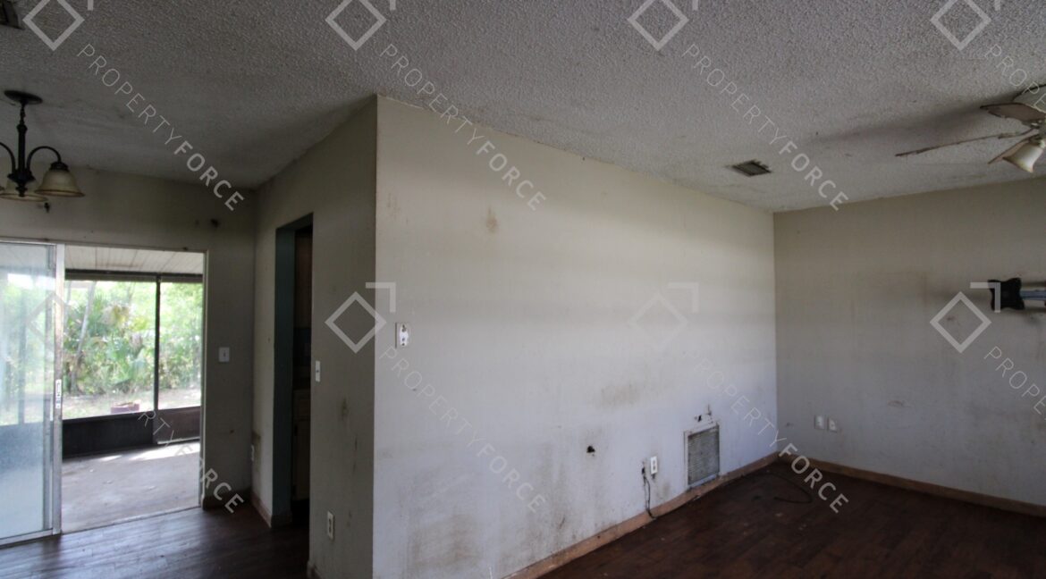 12390 Elgin Blvd, Spring Hill, FL 34609 (20)